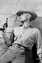Man in The Shadow Featuring Jeff Chandler 24x18 Poster - $24.74