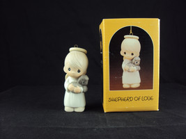 Precious Moments 102288, Shepherd Of Love, Issued 1986, Suspended 1993 Free Ship - £15.88 GBP