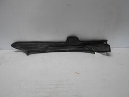 2004-2009 Toyota Prius Left Driver Front Fender Seal OEM - €21,60 EUR