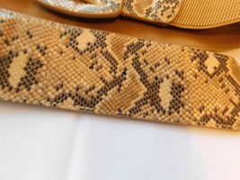 Izaro Ladies Women&#39;s Stretchy Belt Brown Belt Size S/M Snake Skin Print NWT - $12.86