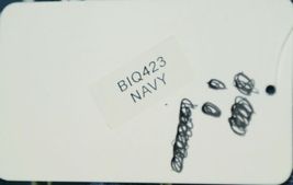 NGIL BIQ423NAVY Geometric Vine Print Canvas Duffle Bag Colors Navy and White image 6