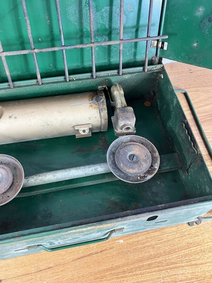 Vintage Coleman Model 425 Dual Two 2 Burner Green Gas Camp Stove Item image 13
