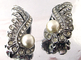 Vintage Tara Juliana Clip Earrings Clear Rhinestone Pearl Silver Tone  - £19.92 GBP