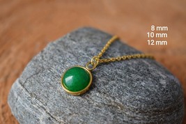Green jade pendant minimalist necklace gold for women, green necklace, 10mm pend - £24.69 GBP