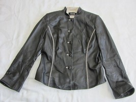 Dana Buchman Black Leather Jacket Size 8 Button Front Accent Stitching Pre-owned - £32.54 GBP