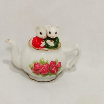 Mother and Daughter Mice Teapot Ornament Hallmark 2000 Resin 3&quot; Roses Po... - £19.41 GBP