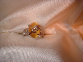 Yellow Cats Eye Flower Ring Size 7  Bargain Bin Under $10.00 - £4.78 GBP