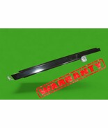 2007-2013 mercedes w221 s550 rear passenger side door window stay divisi... - $549.92 MXN