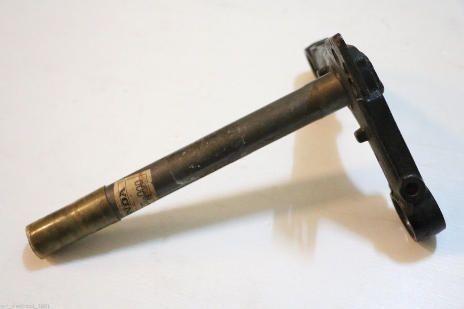 Eje De Rueda Delantera Honda Para S90, CB100, CB125S, XL100, CL90, CL100, CL125, CT110, CT90 – BKK CLASSIC