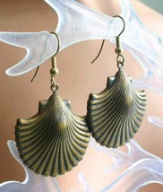 Ancient Style Dark Gold-tone Shell Pierced Drop Earrings 1970s vintage 1 3/8&quot; - £9.83 GBP