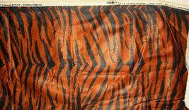 1.61 Yds Vintage 5th Aveue Umber Brown Black Tiger Stripe Print Polished Cotton - £11.87 GBP