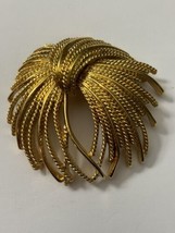 Vintage Signed MONET Gold Tone Bow Pin Brooch - £13.29 GBP