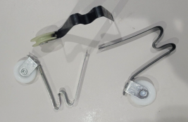 2 new Barton Kramer 649 screen door roller assembly &quot;W&quot; or &quot;M&quot; shape nyl... - $138.49 MXN