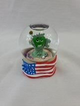 Green M&amp;Ms Statue of Liberty Snow Globe - £31.57 GBP