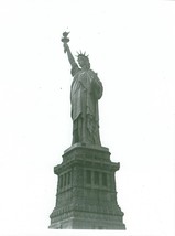 Statue Of Liberty 8X10 Photo Picture Nyc Harbor Ellis Island National Monument - £3.86 GBP