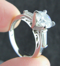 Estate Sale! engagement ring STERLING SILVER ladies cubic .925 size 8.5 SW - £20.63 GBP