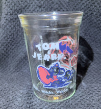 VTG 1991 Tom &amp; Jerry 8oz Welch&#39;s Jelly Juice Glass Football Mouse Cat Chase - £8.46 GBP
