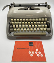 Vintage Adler Junior Manual Portable Typewriter German Keyboard  QWERTZ W/Case - £201.46 GBP