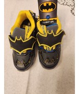Batman Light Up Athletic Sneakers Boys Size 9 Shoes - $34.12 CAD