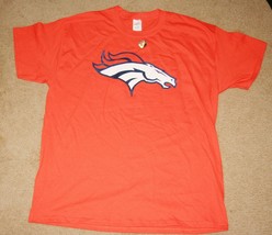 Ford Country &amp; Denver Broncos Logo Graphic T-Shirt Orange Gildan Medium - £9.84 GBP