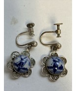 Delft Blue &amp; White Pottery Silver Filigree Screw Back Earrings - $27.06 CAD