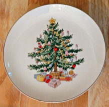 Lefton 8&quot; Christmas Pedestal Cake Plate/Dish Cookie Christmas Tree Holiday - £30.25 GBP