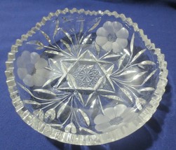 Vtg Heavy Cut Glass Low side Bowl Flower Etched Design Scalloped Sawtooth Edge - £12.01 GBP