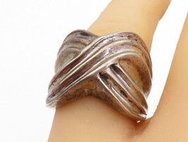 MEXICO 925 Silver - Vintage Dark Tone Fluted Crossover Band Ring Sz 8.5 - RG5296 - £55.54 GBP