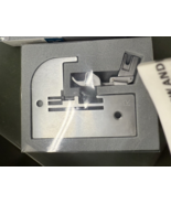 White (?) SERGER NARROW ROLLED HEM PRESSER FOOT &amp; NEEDLE PLATE &quot;R&quot; SOLEP... - €16,22 EUR