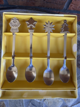 4 Christmas Spoons Elegant Stainless Steel Teaspoon Coffee Tea Unique Gi... - £7.28 GBP