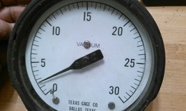 TEXAS GAGE 0-30 PSI, 1/2&quot; BOTTOM MOUNT, 4.5&quot; FACE - $29.95