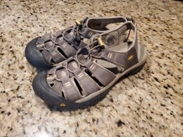 Keen Newport Mens Hiking Outdoor Sandals Tan Black Closed Toe Men&#39;s Size 9.5 - £37.10 GBP