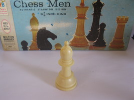 1969 Chess Men Board Game Piece: Authentic Stauton Design - White Bishop - £0.79 GBP