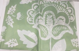Thin Peva Vinyl Tablecloth 52&quot;x70&quot; Oblong (4-6 People) White Flowers On Green,Gr - £7.11 GBP