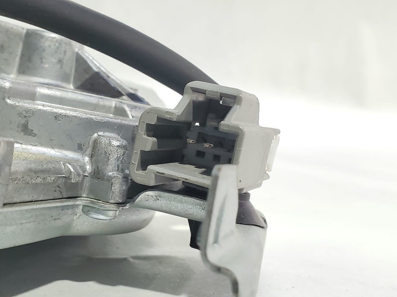 2010 2011 2012 Range Rover OEM Rear Wiper Motor  Item image 10