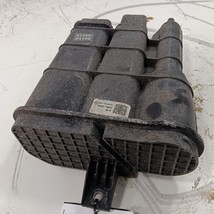 Kia Optima Fuel Vapor Canister Charcoal Evaporator Can  2020 2019 2018 2017 - $69.75 CAD