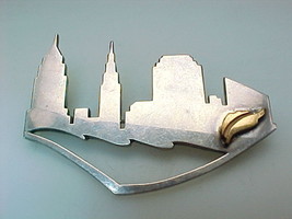 NEW YORK CITY Skyline Vintage BROOCH Pin in STERLING SILVER - FREE SHIPPING - £41.47 GBP