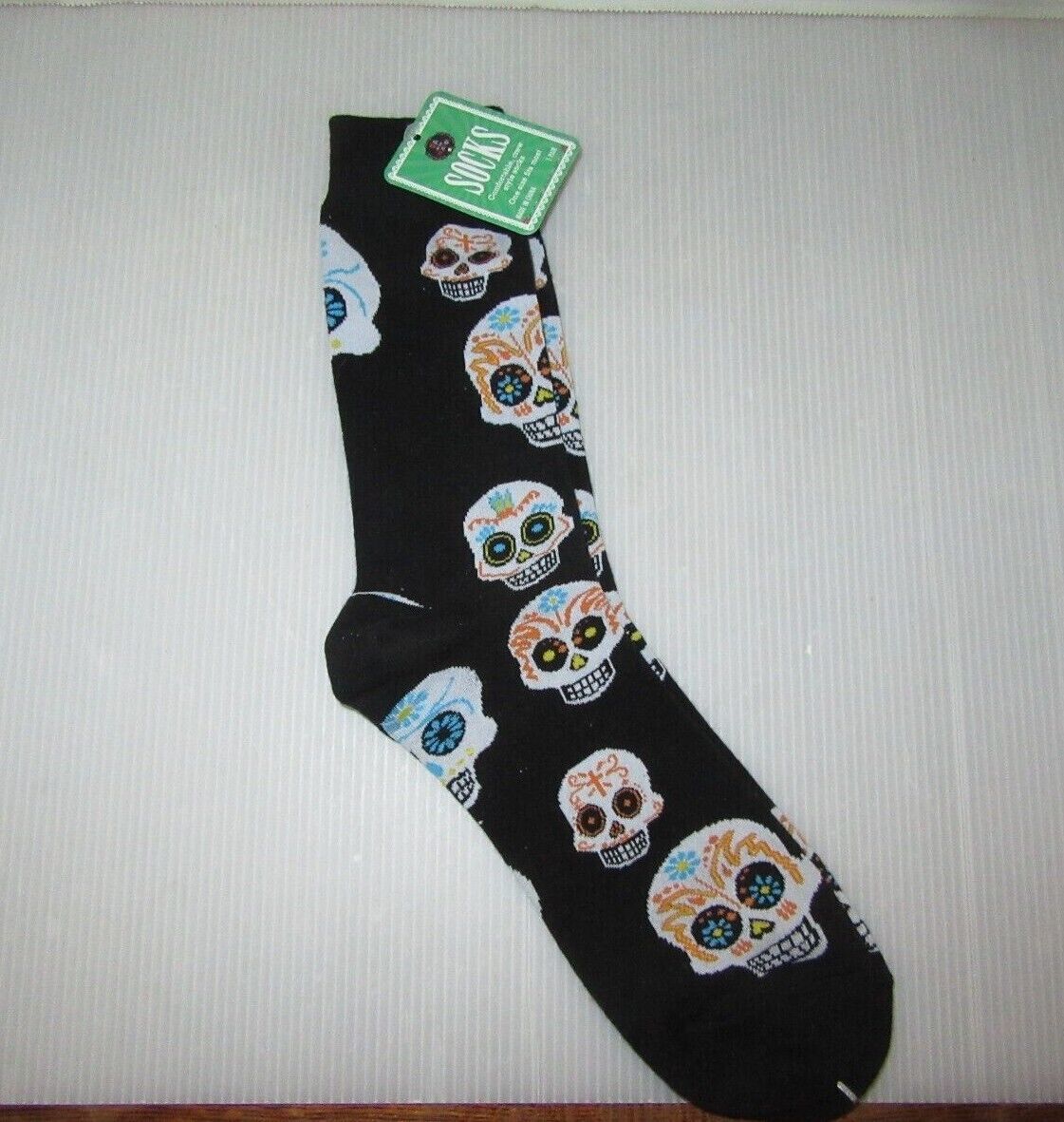 New Dia de las Muertos Crew Socks-Black-Skulls-NWT - $14.95