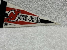 New Jersey Devils Vintage NHL 1991 Trench Felt Mini Pennant 4 x 9 - $5.54