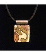 Scrabble Tile Pendant (19.220) - $285.59 MXN