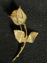 Vintage Signed Giovanni Gold Tone Rose Brooch/Pin Pretty Collectible - £11.80 GBP