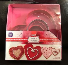 WILTON HEARTS METAL COOKIE CUTTERS, SET OF 4 IN DIFFERENT SIZES, NIP - £9.20 GBP