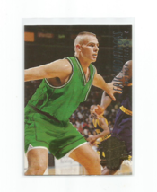 Eric Montross (Boston Celtics) 1994-95 Fleer Ultra Rookie Card #14 - £3.91 GBP