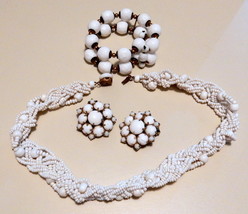 Vintage Lot of  Milk Glass Jewelry - £18.93 GBP