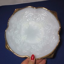Vtg ANCHOR HOCKING WHITE MILK GLASS STIPPLED GRAPES DISH LOW COMPOTE GOL... - $20.00