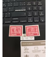 2 Canada Stamps Scott #647a Of Winter Sports - $38.98 MXN