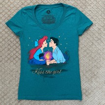 Disney Ariel Printed Kiss the Girl Fitted T-Shirt Tee Small - £15.15 GBP