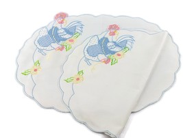 Vtg chicken and rooster doilies set of 2 Easter cloth placemats farmhouse decor - £14.58 GBP