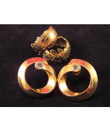 VINTAGE EARRINGS LOT GOLD TONE HOOPS W/ RHINESTONES &amp; ROSE WREATH EARRINGS  - $188.28 MXN