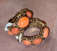 Vintage Clip Earrings Salmon Color Beads On Gold 1” Diameter - £6.35 GBP